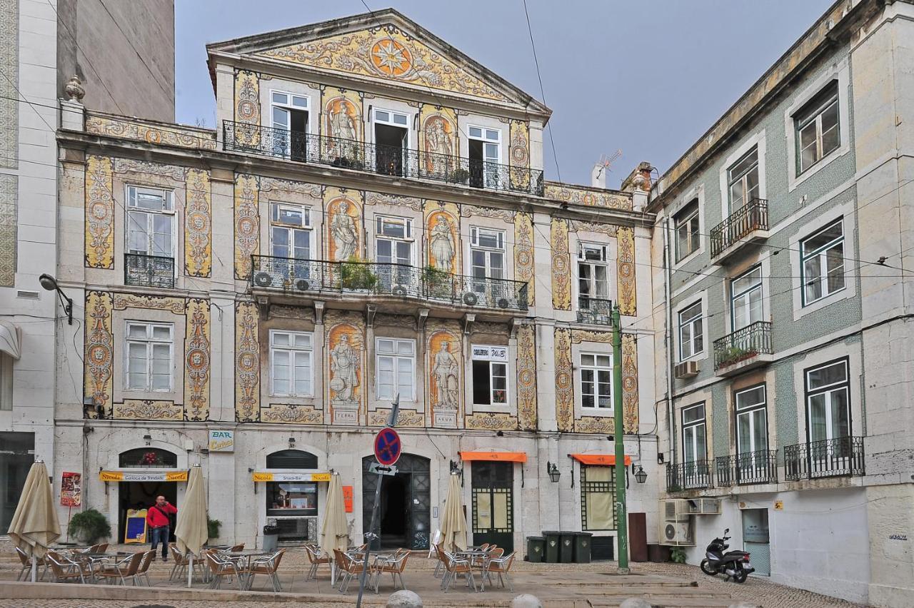 Localtraveling Chiado Trindade