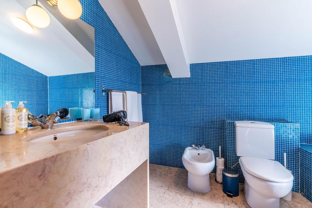 Localtraveling Chiado Trindade