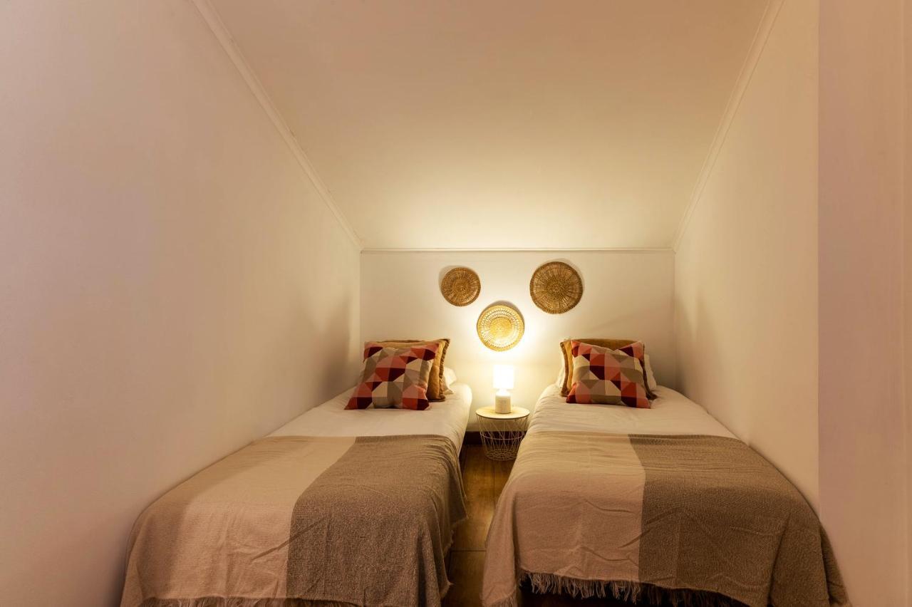 Localtraveling Chiado Trindade Lisbon